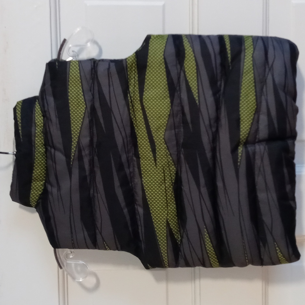 💚Puma💚 - Black/Gray/Green Camouflage Vest - Picture 13 of 13